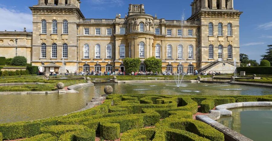 London: Cream Tea at Blenheim Palace & the Cotswolds Tour - Small details that can shape your day