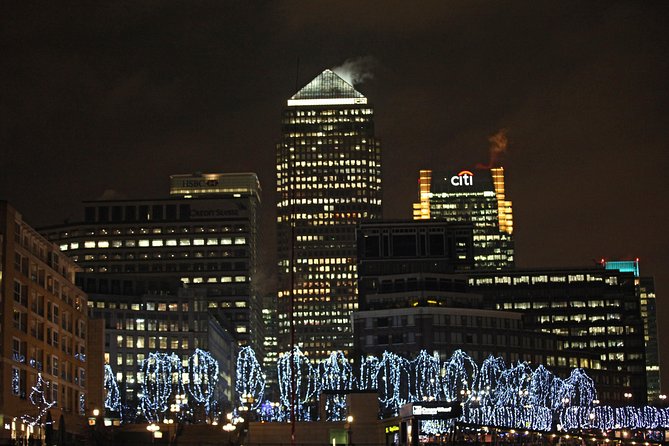 London Dinner Cruise on the Thames River - Who This Thames Dinner Cruise Fits Best