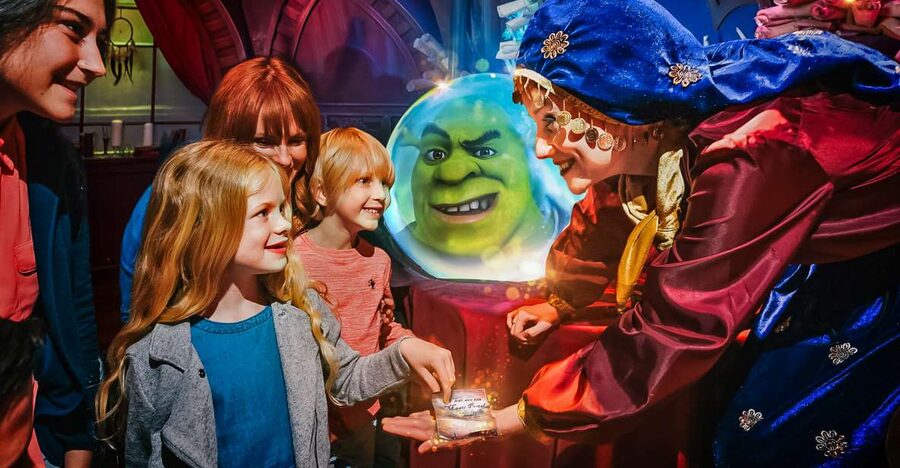 London: DreamWorks Shrek's Adventure Tour - Stepping onto the magical 4D bus led by Donkey