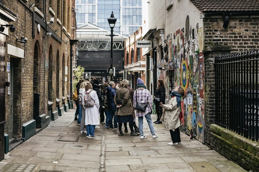 London: East End Street Art Tour and Spray Painting Workshop - Practical Tips for a Smooth East End Afternoon