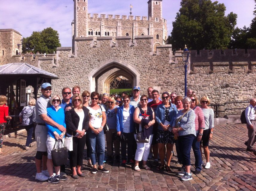 London: Easy Access Tower of London and Crown Jewels Tour - Tower Hill Meet Point and Timed Entry That Saves Your Time