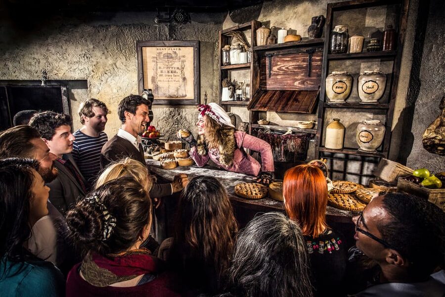 London: Entry Ticket to London Dungeon - Sweeney Todd on Fleet Street, where you get pulled into the act