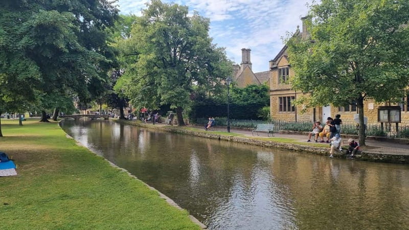 London: Full Day Cotswolds Tour with Shakespeare's Stratford - Paul’s guiding style: facts when you want them, not a lecture marathon