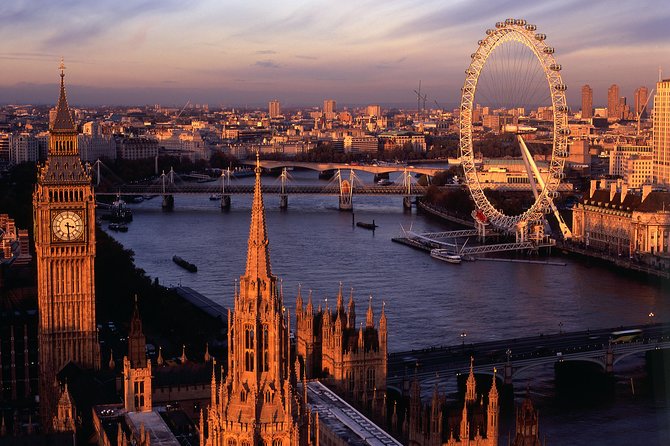 London Full Day Sightseeing Tour with London Eye - Victoria to Buckingham Palace: your royal start, with smart photo timing
