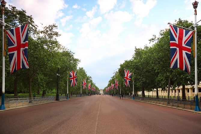 London Full Day Sightseeing Tour with London Eye - Tower of London and Crown Jewels: the core experience