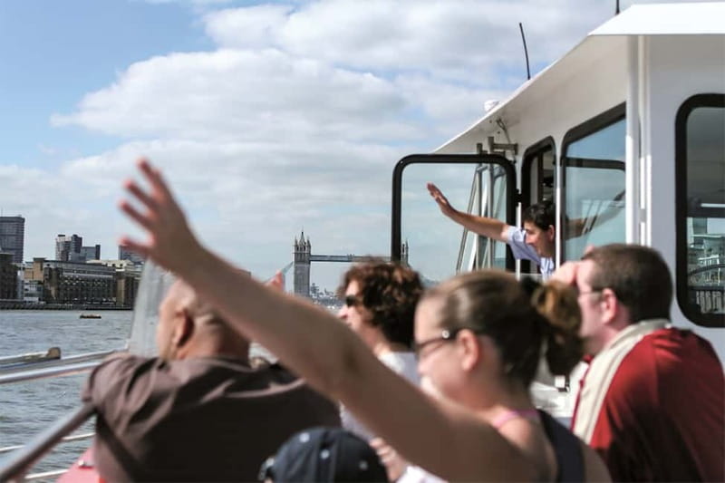 London: Fully Flexible River Thames Sightseeing Pass - Family-friendly details for kids and first-time London days