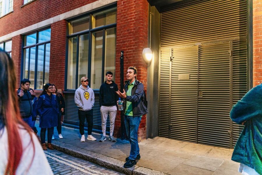London: Ghastly Ghosts 2-Hour Walking Tour - Why this ghost walk feels different in London’s City core