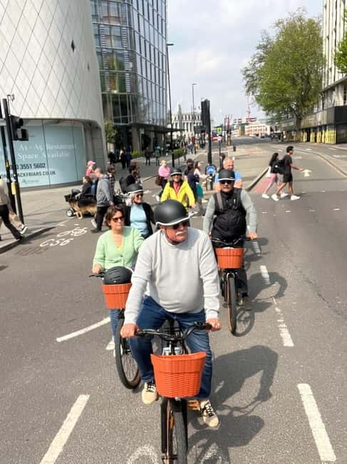 London: Guided E-bike Tour - The Food Market Pause and How to Use It Smart