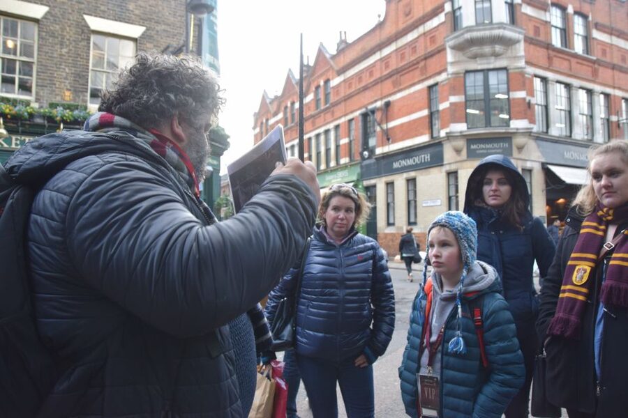 London: Guided Harry Potter Coach Tour of Locations - Comfort, timing, and what to do with your photo breaks