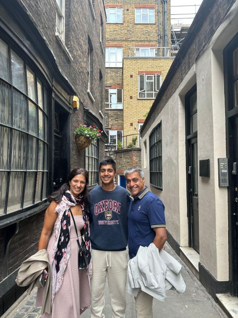 London: Guided Harry Potter Tour - Cecil Court and Trafalgar Square: Potter Meets Real Streets