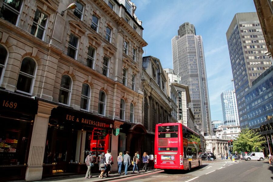 London: Guided Harry Potter Tour - The Public Transport Stop and the Millennium Bridge Moment