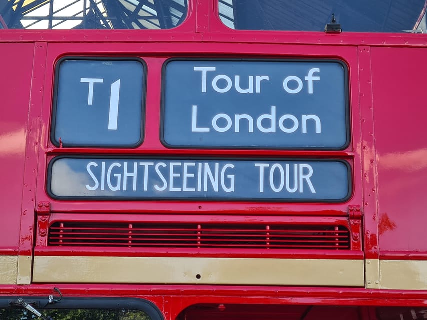 London: Guided Sightseeing Tour on a Vintage Open-Top Bus - Live guide energy: why the narration can feel like a proper London lesson