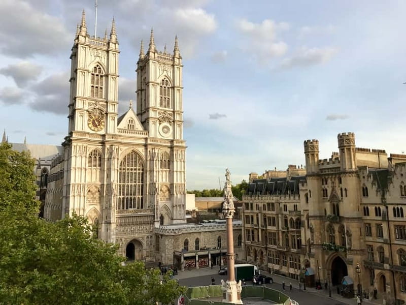 London: Guided Tour of Houses of Parliament & Westminster - Westminster Abbey: Skip-the-Line Calm, Coronations, and a Few Familiar Names