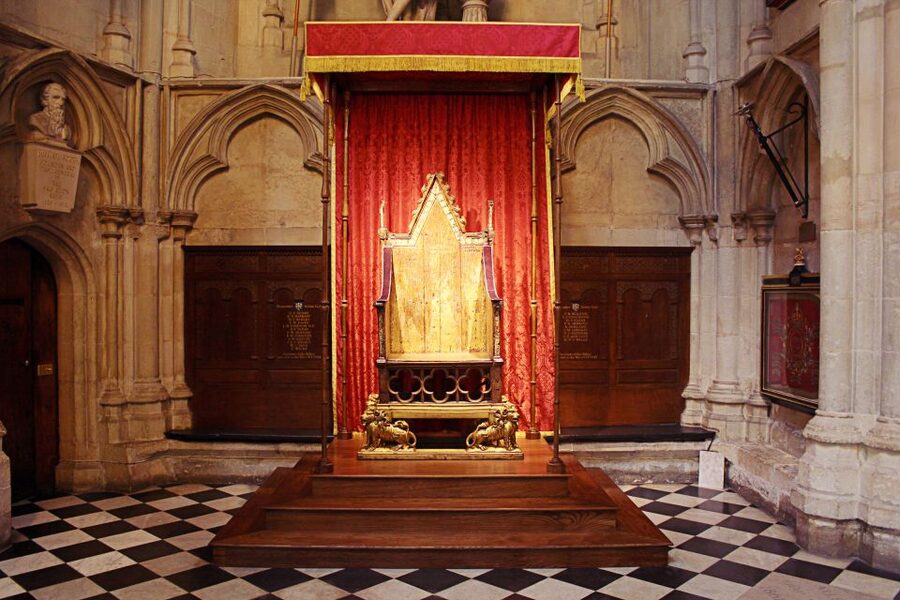 London: Guided Westminster Abbey Tour and Refreshments - Westminster’s Start: Cellarium Coffee, Tea, and a Medieval Setting