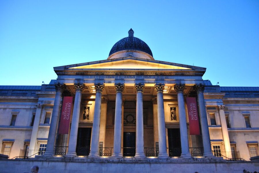 London Half-Day Private Chauffeur Driven Tour - Driver and vehicle expectations you should confirm
