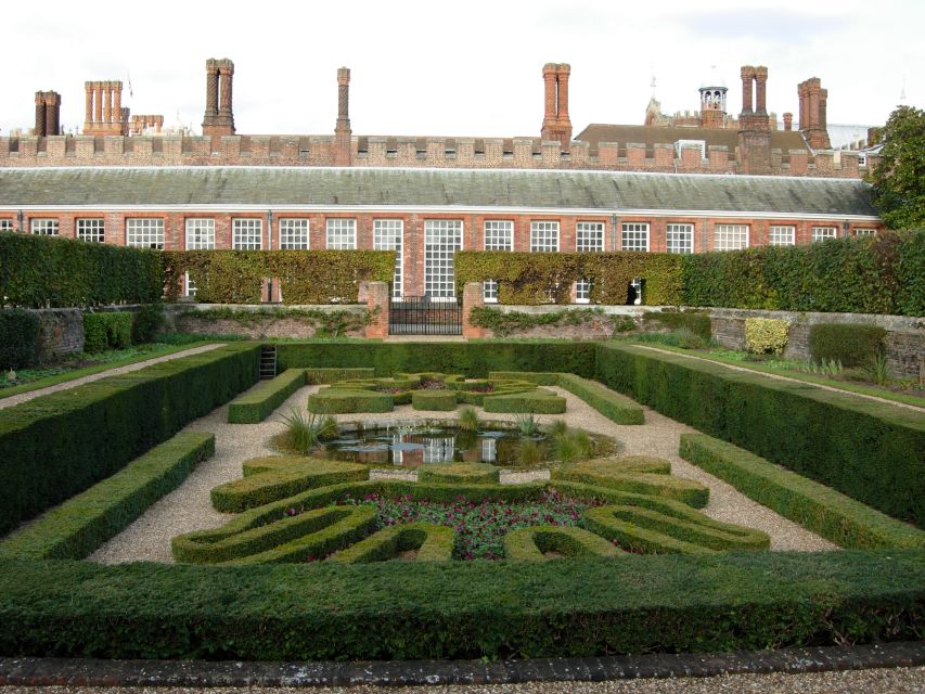 London Half-Day Private Chauffeur Driven Tour - What the private format gives you (and what it can’t)