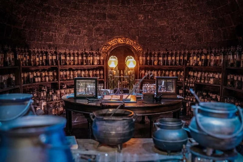 London: Harry Potter™ Studio Tour London & 4-Star Hotel Stay - Practical tips to make this day feel smooth