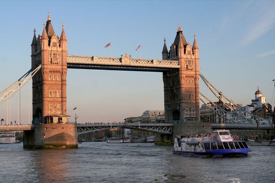 London in One Day Tour with River Cruise - Price and value for $174: what you get in a packed day