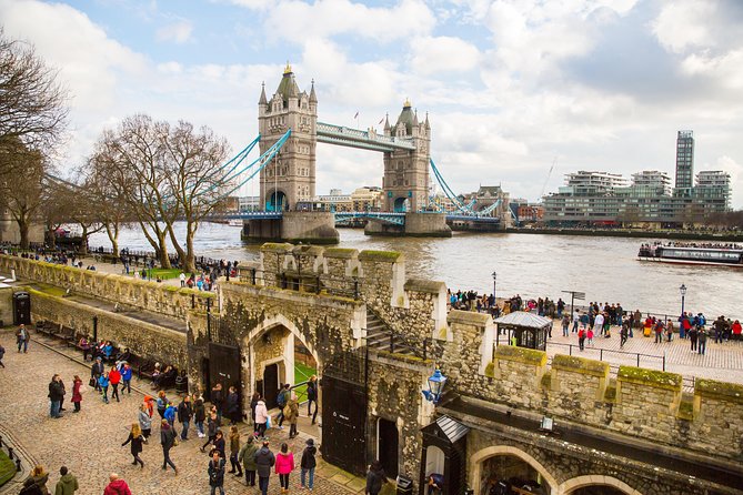 London In One Day Tour with River Cruise & London Eye Option - FAQ