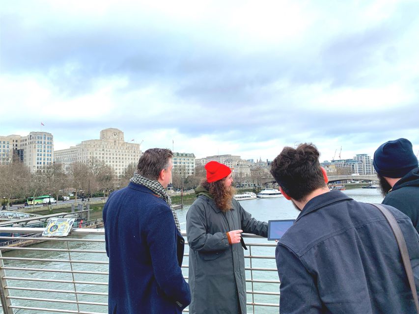 London: James Bond and Spies Walking Tour - Pall Mall to Trafalgar Square, from coded meetings to movie lighting