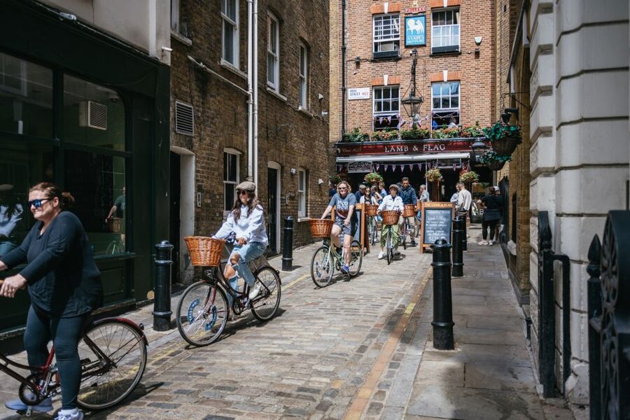 London: Landmarks & Secrets Bike Tour with Pub & Street Art - London Eye Photo Views and Westminster Bridge Moments