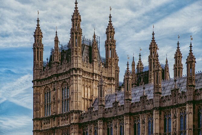 London: Landmarks Walking Tour - Westminster Abbey and St James’s Park: royal space in two tempos