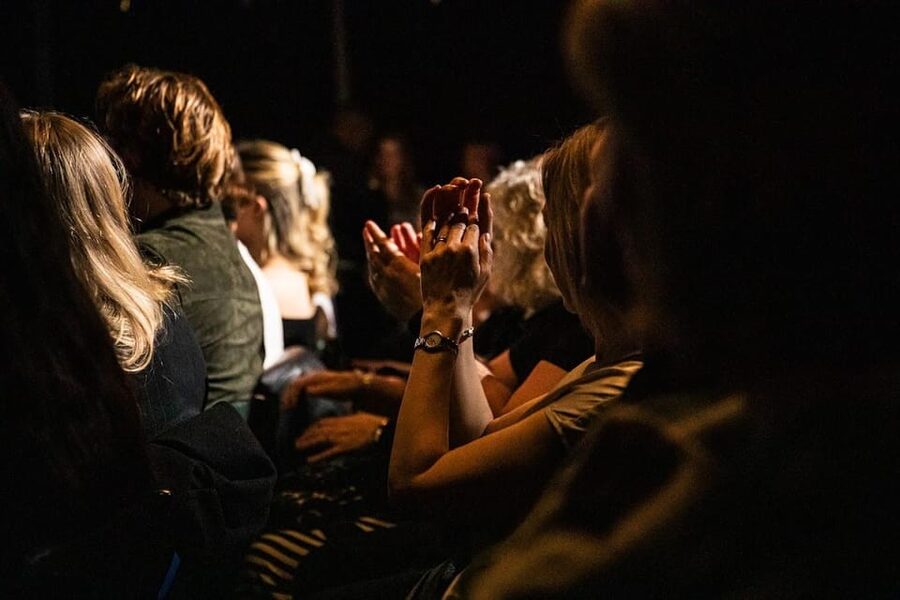London: Live Comedy Show at Big Belly Bar and Comedy Club - Bar time and food options for a smooth night out