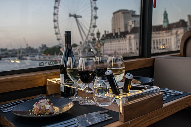 London Luxury Dinner Experience with Panoramic City Views - Audio commentary reality check: recordings, QR prompts, and what to bring