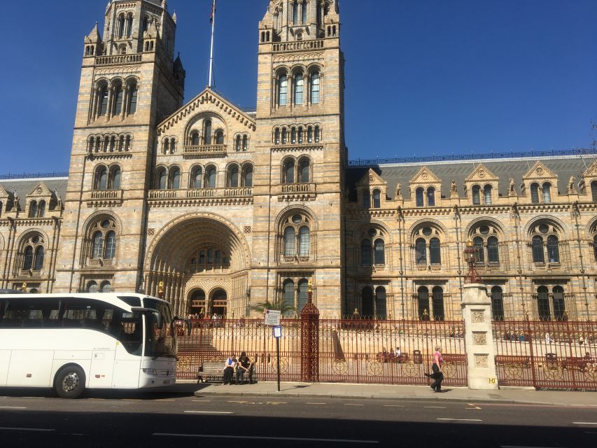 London: Natural History Museum Entry Ticket and Guided Tour - Meeting at South Kensington: find your guide without stress