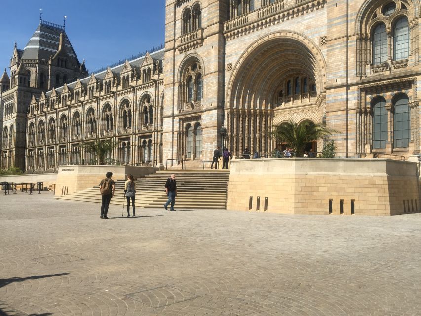 London: Natural History Museum Entry Ticket and Guided Tour - Volcanoes and Earthquakes: planet science made human