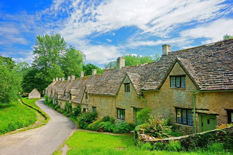 London: Oxford, Stratford, Cotswolds, and Warwick Day Trip - Should You Book This London to Oxford, Stratford, and Warwick Day Trip?