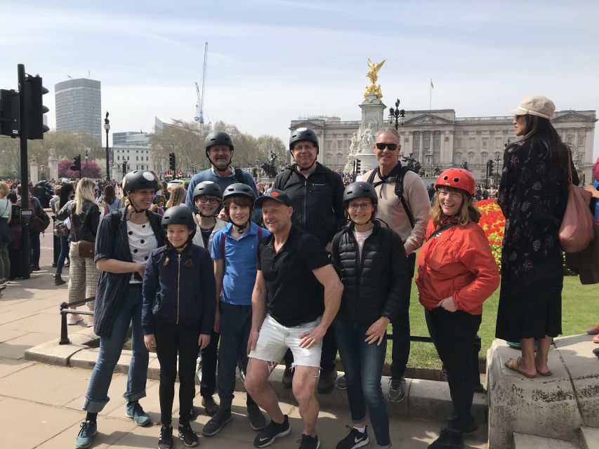 London: Parks and Palaces Guided Morning Bike Tour - Guide Ola (and Others) Turning Transit Time Into a Story Session