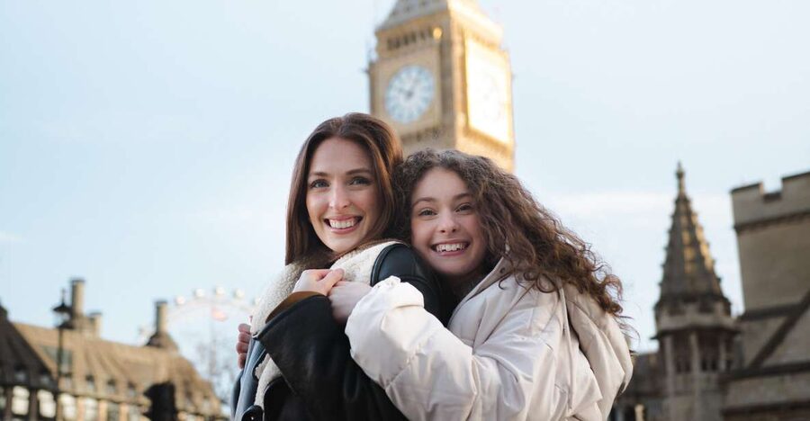 London: Private Landmark Tour with Professional Photographer - Westminster and Big Ben stops: getting variety without feeling rushed