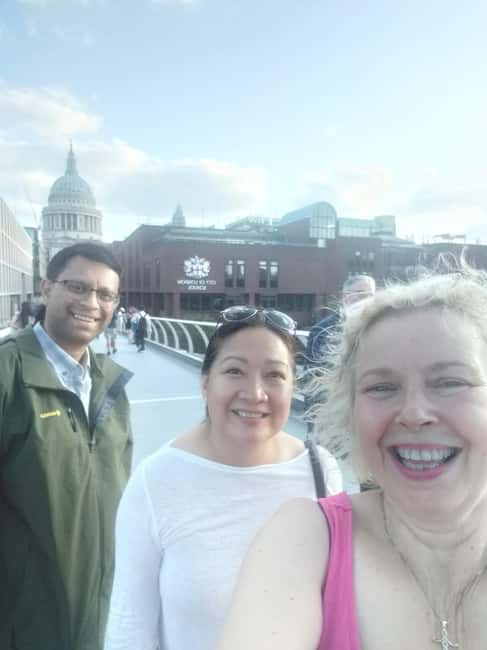London Private Welcome Tour with a Local Guide - Meeting your Lokafyer, from your doorstep to a central point