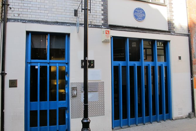 London Rock and Roll Music Tour - Notting Hill and Punk Roots: More Than Just a Film Location