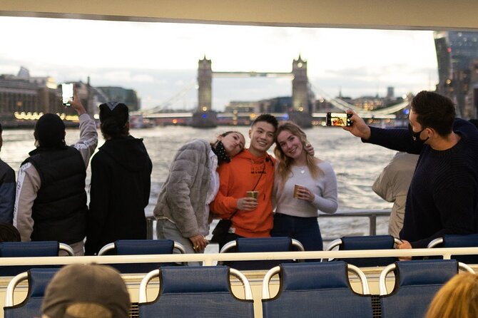 London Roundtrip Thames Cruise Uber Boat by Thames Clippers - Onboard comfort: indoor seating and covered outdoor space