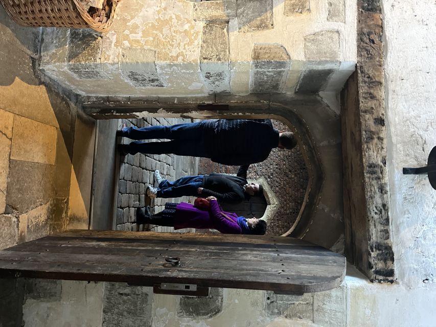London: Royal Hampton Court Guided Tour with Afternoon Tea - Sunken Gardens and Tudor Kitchens, Built for Power and Work