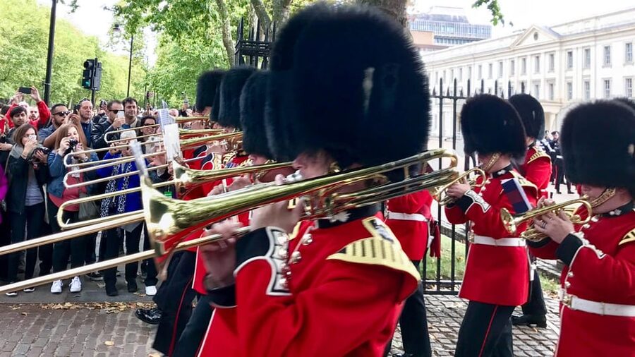 London: Royal Walking Tour with Guard Change & Royal Mews - Practical stuff that keeps the tour fun, not frustrating