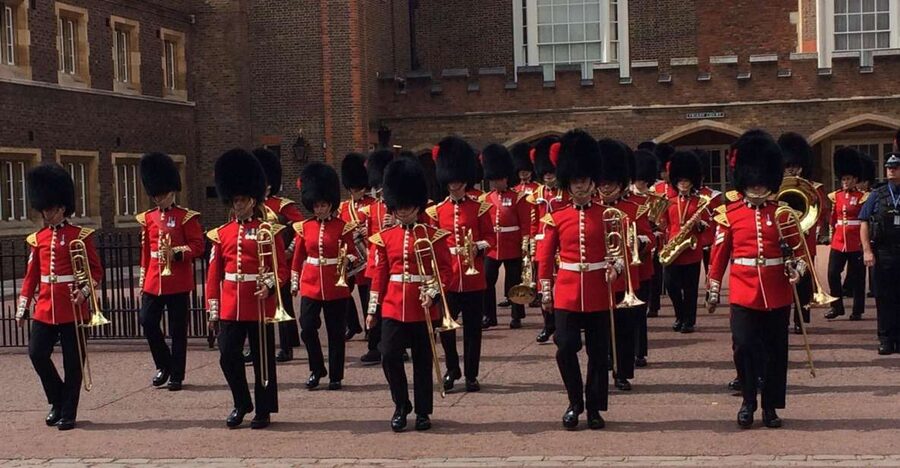 London: Royalty Walking Tour with Changing of The Guard - Weather, Clothing, and the One Thing That Can Change Your Day