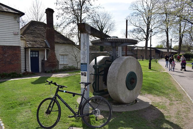 London's Best Kept Secret Bike Tour - Why this tour feels like London, minus the crowd