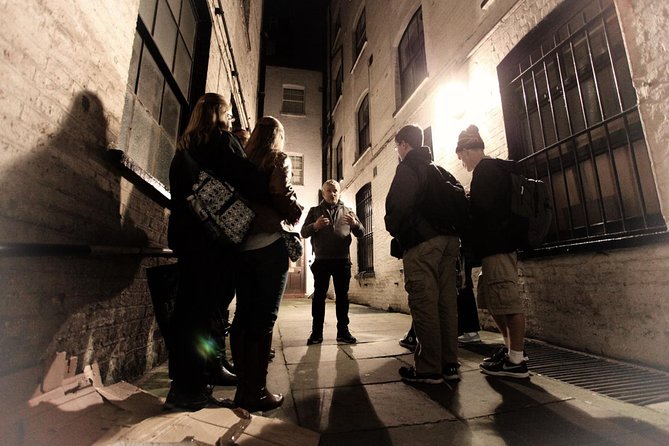 London Serial Killers - The Blood and Tears Walk - Printer Street: horror movie ranking and a crowd quiz