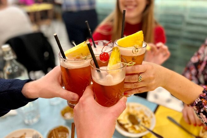 London Soho Food Tour with 7+ Tastings of Delicious Hidden Gems - How the 3.5-hour Soho crawl really works (and why it feels efficient)