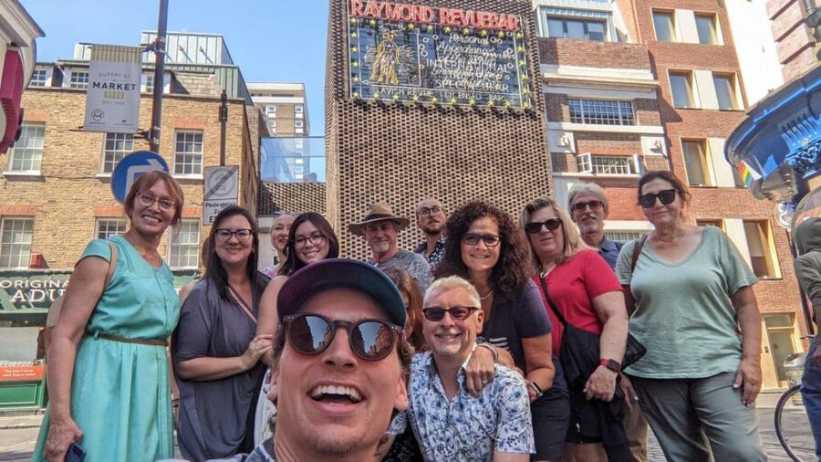 London: Soho Music and Historic Pubs Walking Tour - The 2.5 hour Soho rhythm: what the walk really feels like