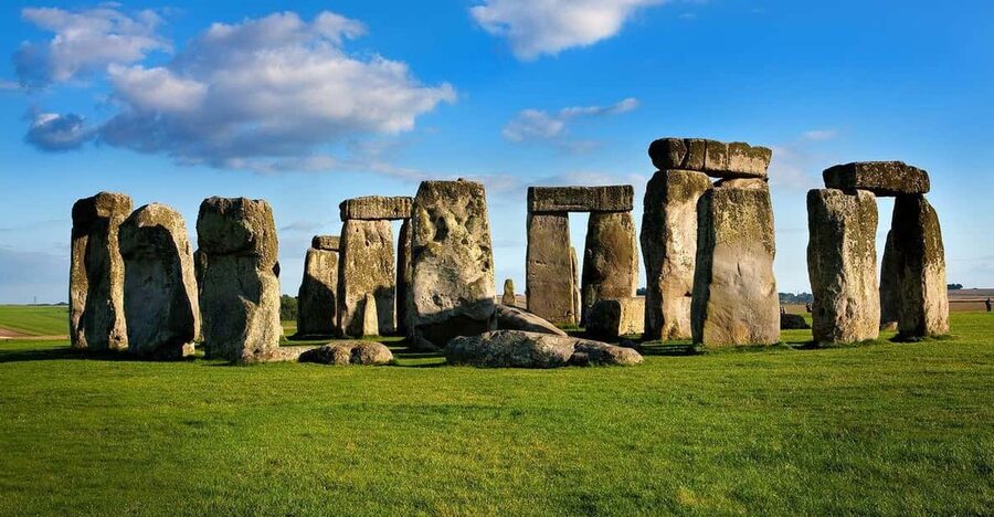 London: Stonehenge & Bath Day Trip with Optional Roman Baths - Where to Meet at Victoria Coach Station (and Avoid Early-Day Chaos)