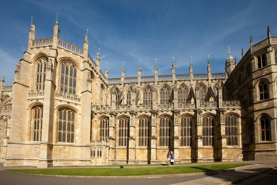 London: Stonehenge, Windsor Castle, Bath, Lacock & Pub Lunch - Bath with a panoramic tour, Abbey time, and Pump Rooms tea