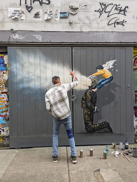 London: Street Art and Graffiti Guided Walking Tour - Meeting at Old Spitalfields Market and Getting Oriented