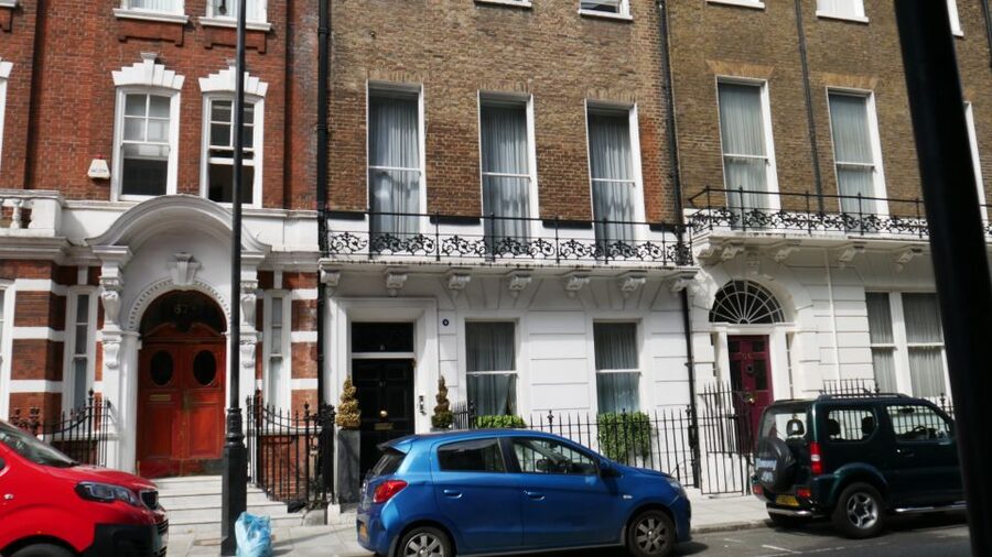 London: The Beatles Walking Tour of Marylebone and Abbey Rd - Meet at the London Beatles Store on Baker Street