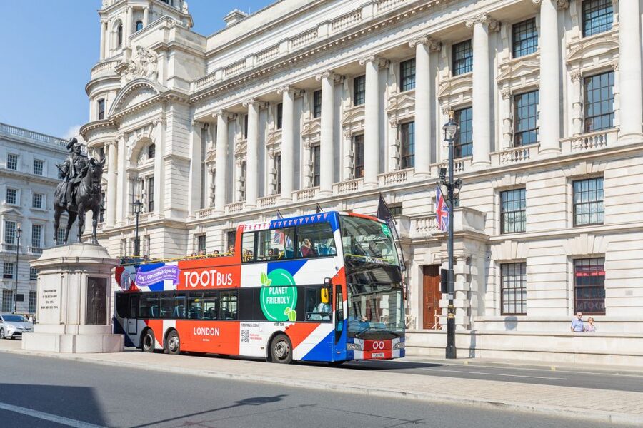 London: Tootbus Hop-on Hop-off with optional River Cruise - Optional Thames River Cruise: what changes with the boat