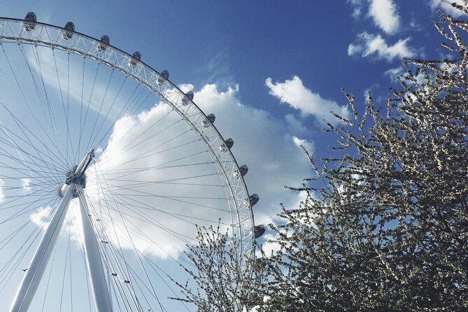 London Tootbus Kids Tour with Bespoke Live Guided Commentary - Tootbus App and Free Wi-Fi: What It Adds Beyond Convenience