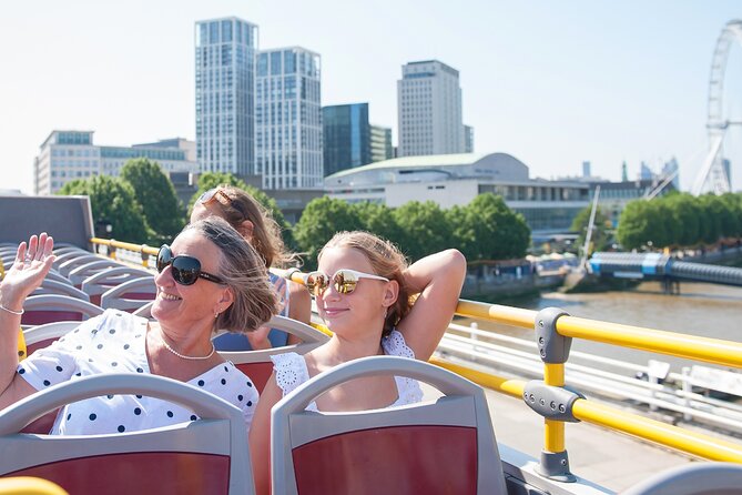 London Tootbus Kids Tour with Bespoke Live Guided Commentary - Route Highlights from the London Eye to Downing Street